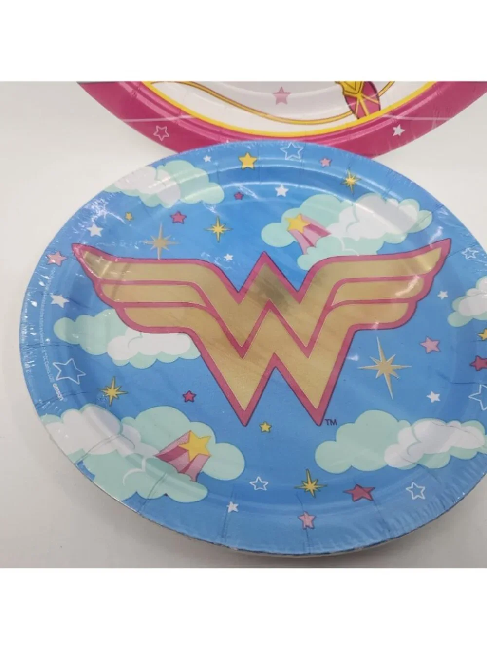 Wonder Woman WW Birthday Party Dessert Paper Plates DC Comics 8-Count Lot of 2